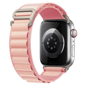Apple Watch Alpine Loop Band - Korallrosa Wrist Sweden
