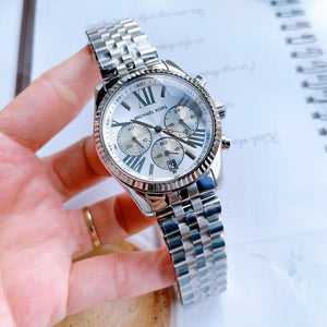 Michael Kors MK5555 - Lexington Silver WRIST SWEDEN