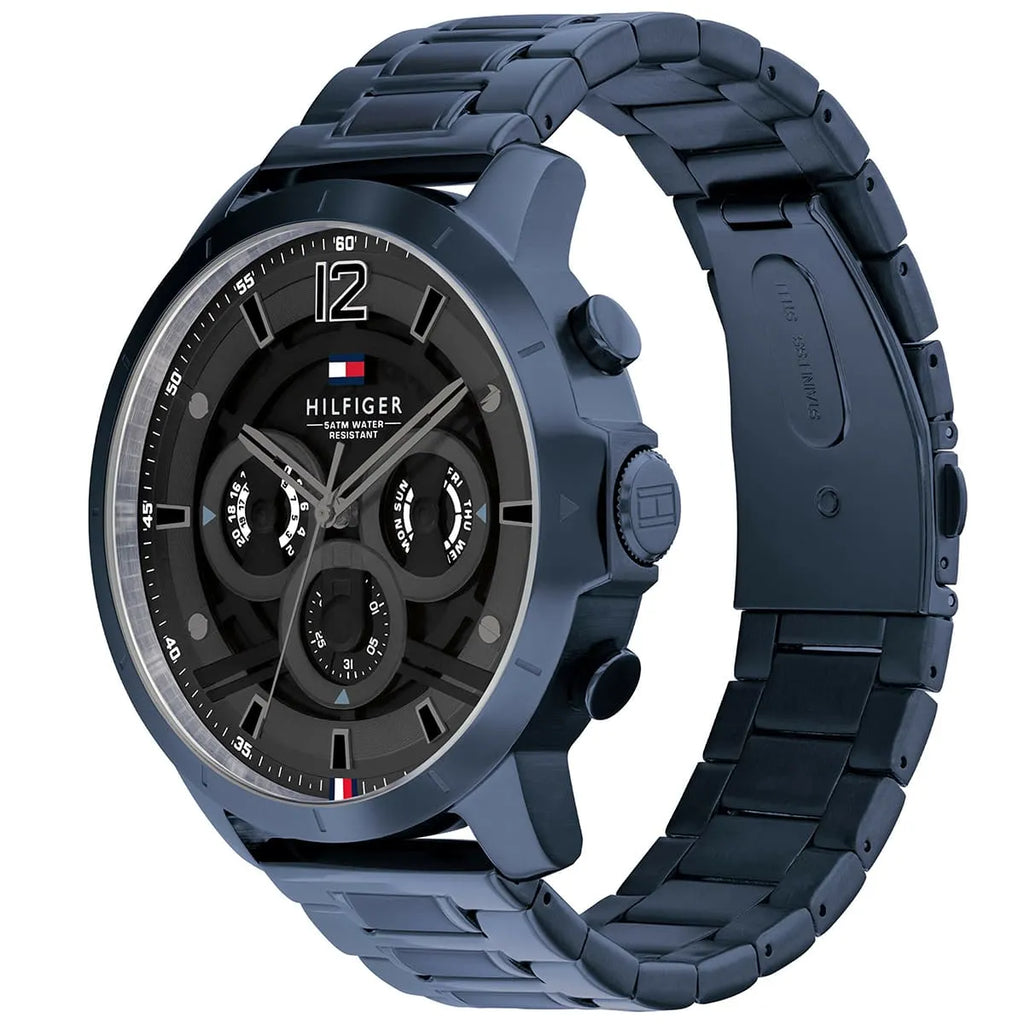 Tommy Hilfiger Luca 1710493 herrklocka med blått stålarmband och blå boett, visad framifrån.