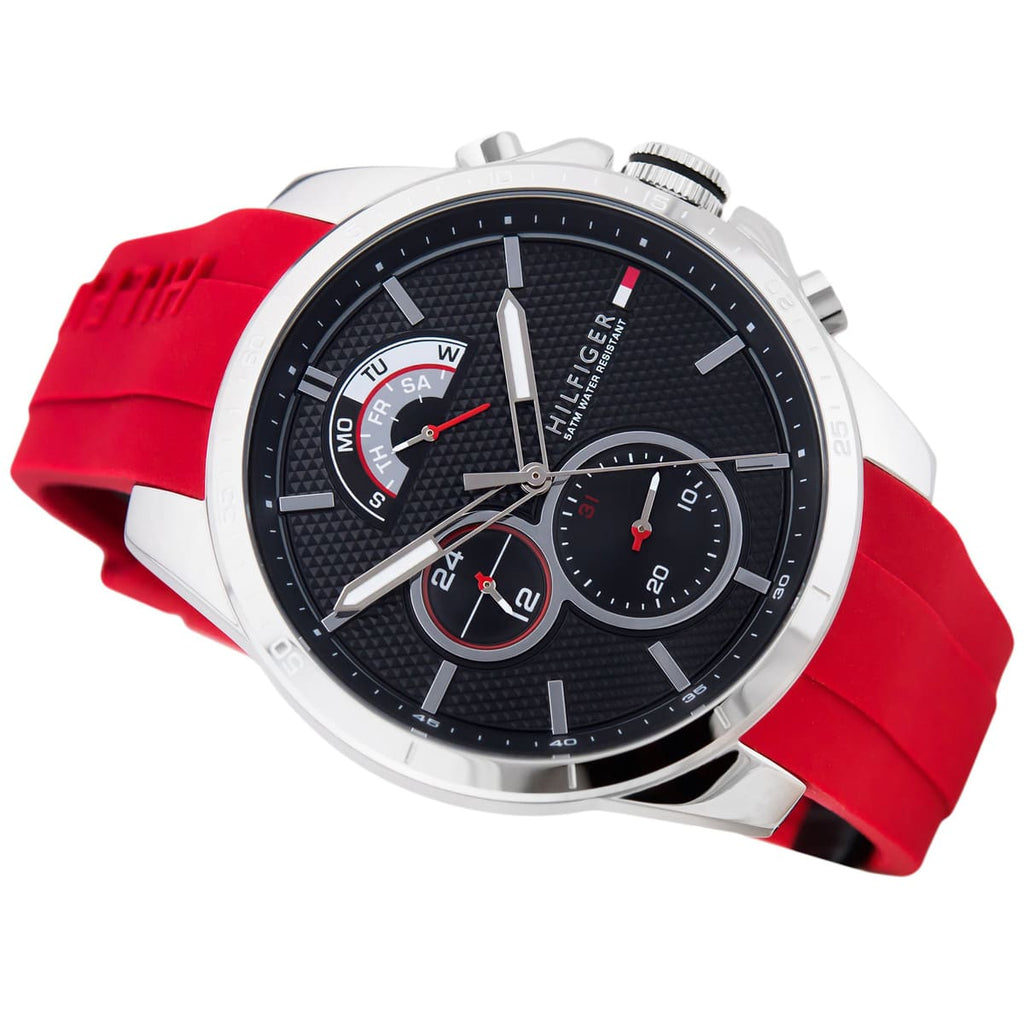 Tommy Hilfiger Decker 1791351 herrklocka med grått silikonarmband och silver boett, visad framifrån.