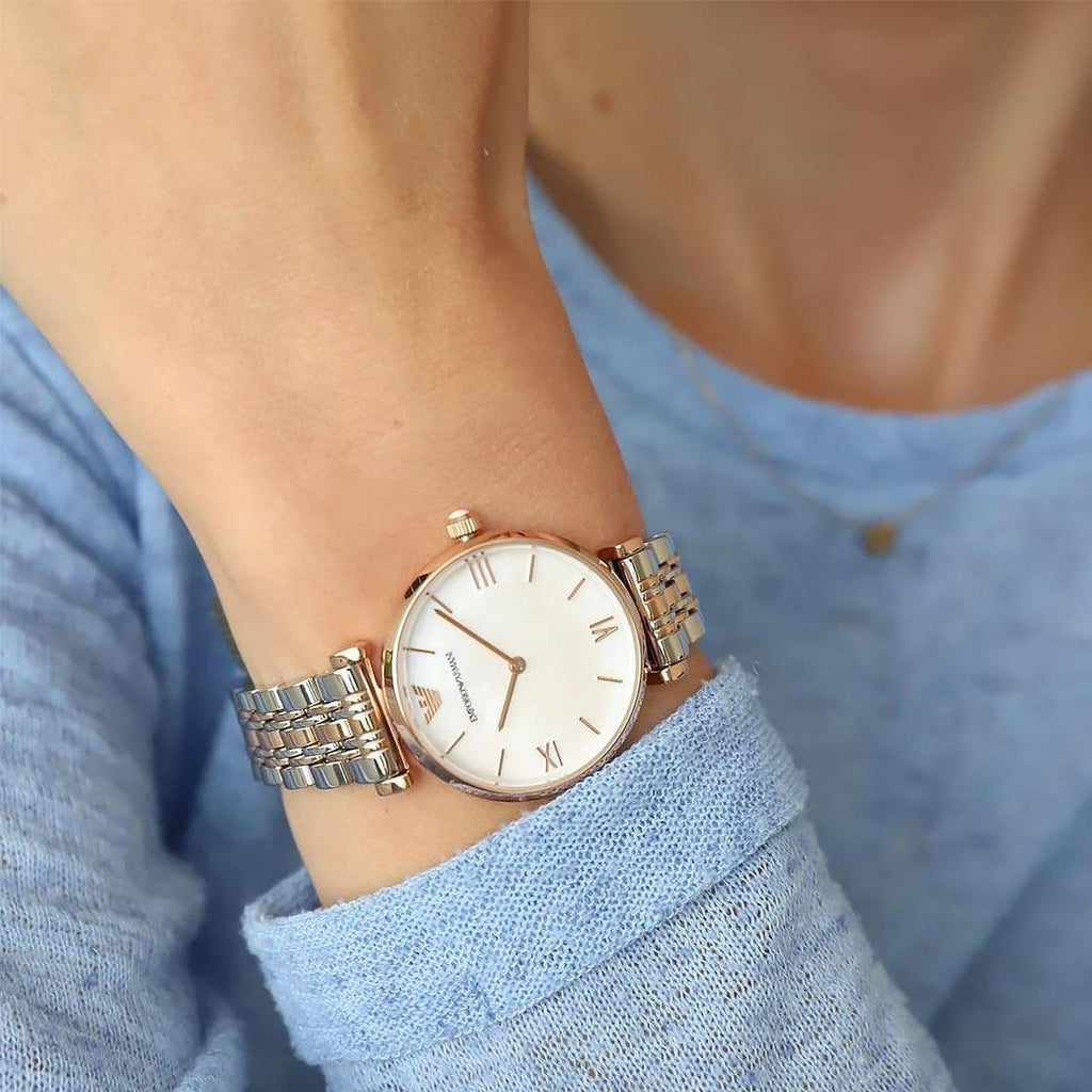 Produktbild av Emporio Armani Mother of Pearl AR1683, damklocka med Ø32 mm boett.