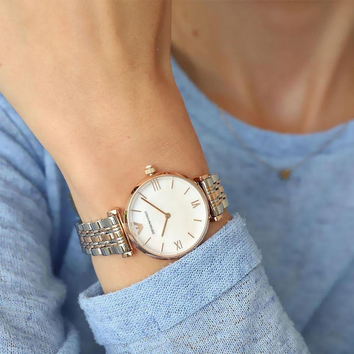 Produktbild av Emporio Armani Mother of Pearl AR1683, damklocka med Ø32 mm boett.