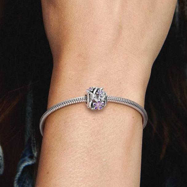 Openwork Purple Daisy Charm WRIST SWEDEN