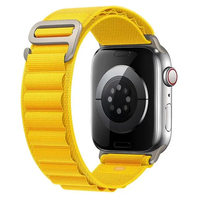 Apple Watch Alpine Loop Band - Gul Wrist Sweden