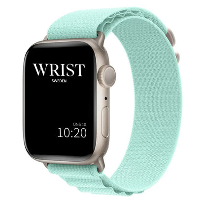 Apple Watch Alpine Loop Band - Mint Wrist Sweden