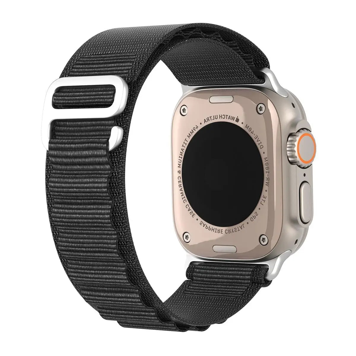 Baksidan av Apple Watch Ultra med ett svart Alpine Loop-armband visande spännet.